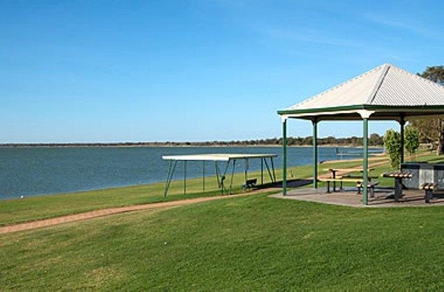 Barmera Lake Resort Motel Buitenkant foto